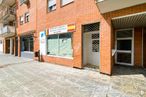 Retail for sale & for rent at Avenida Barcelona, 30, Guadalajara, 19005 with window, building, door, road surface, wood, asphalt, brickwork, fixture, brick and neighbourhood around