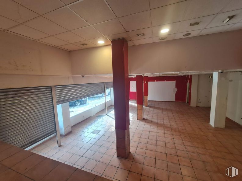 Local en venta en Zona Centro, San Fernando de Henares, Madrid, 28030 con alumbrado, suelos, suelo, madera, gas, techo, espacio, edificio, hall y hormigón alrededor