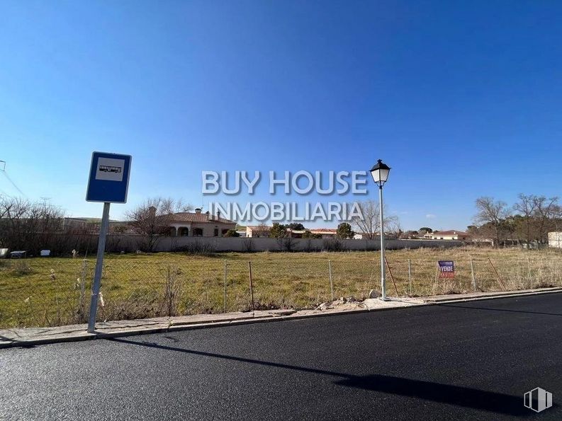 Suelo en venta en Urbanización Los Cisneros, Yeles, Toledo, 45220 con cielo, planta, asfalto, lote de terreno, nube, superficie de la carretera, árbol, vía pública, paisaje y carretera alrededor