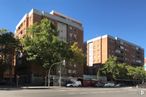 Local en alquiler en Zona Prosperidad, Chamartín, Madrid, 28002 con edificio, cielo, durante el día, propiedad, ventana, coche, árbol, luz de la calle, diseño urbano y casa alrededor