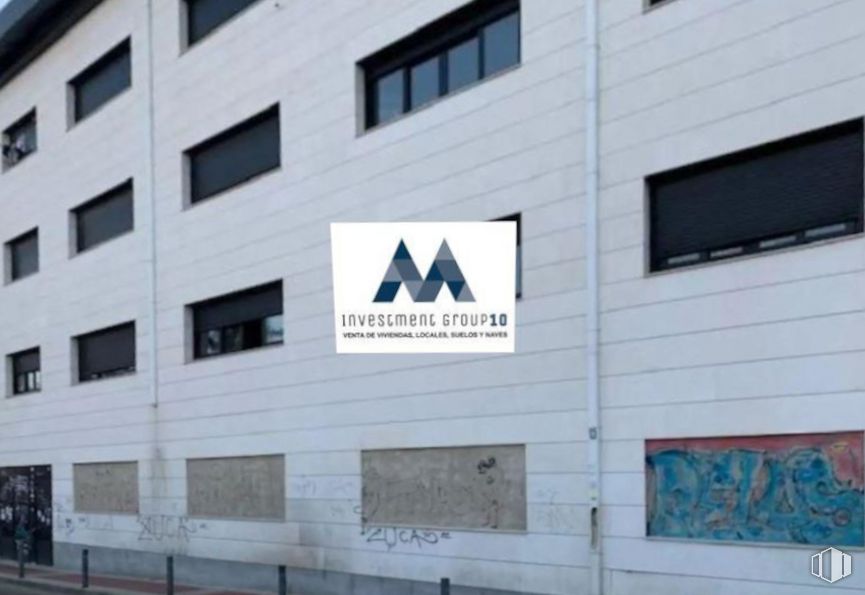 Local en venta en Calle Real, Collado Villalba, Madrid, 28400 con ventana, edificio, fuente, fachada, edificio comercial, ciudad, accesorio, señalización, publicidad y logotipo alrededor