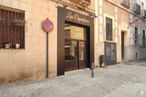 Retail for sale at Plaza Capuchinas, Toledo, 45002 with window, brick, fixture, building, brickwork, road surface, facade, font, door and wood around