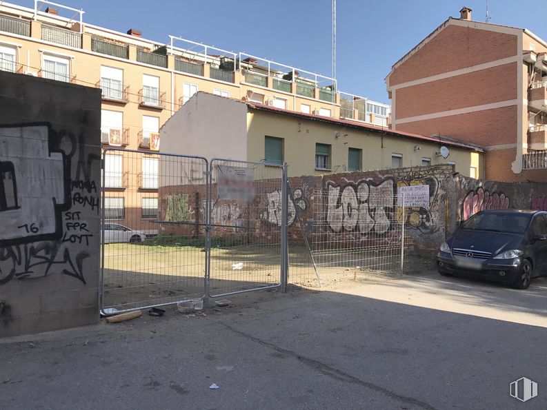 Suelo en venta en Calle Pozuelo, 9, Fuenlabrada, Madrid, 28945 con coche, edificio, cielo, ventana, neumático, vehículo, rueda, asfalto, superficie de la carretera y barrio alrededor