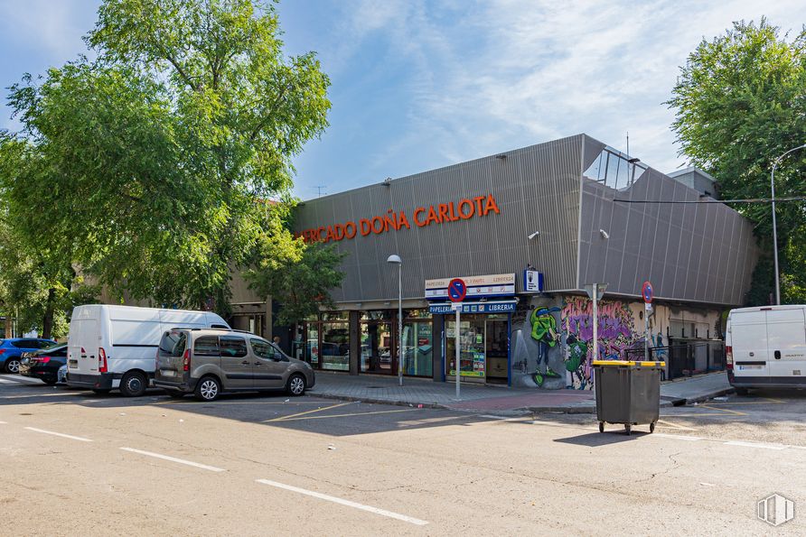 Local en alquiler en Calle Santa Marta, 22, Puente de Vallecas, Madrid, 28038 con coche, edificio, camioneta, camión, luz de estacionamiento, neumático, vehículo terrestre, cielo, nube y rueda alrededor