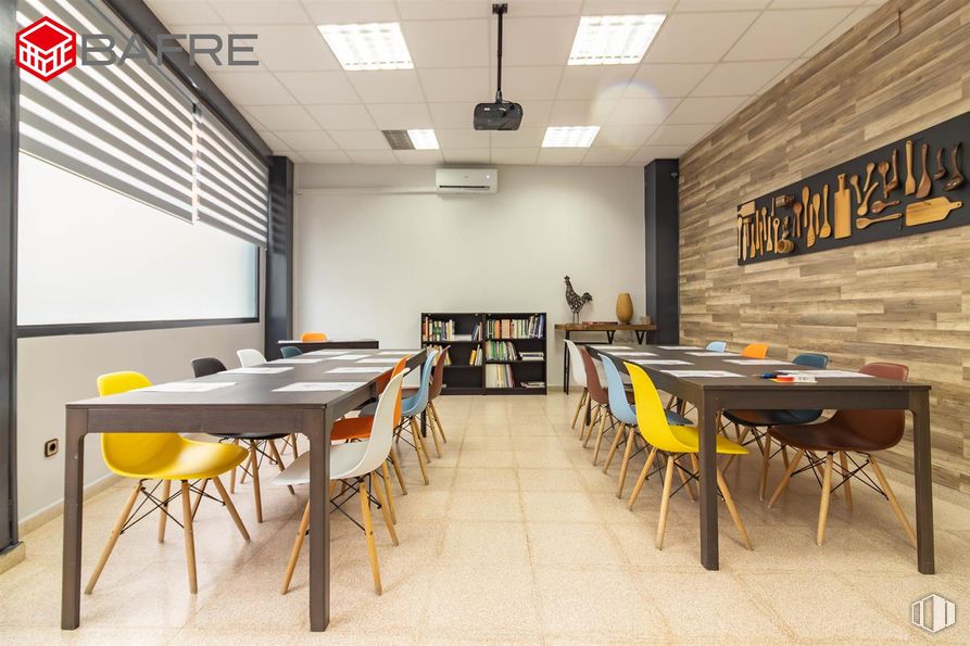 Retail for sale at Calle Pozo Chico, Valdemoro, Madrid, 00000 with chair, kitchen & dining room table, light fixture, bookcase, table, furniture, interior design, flooring, wall and floor around