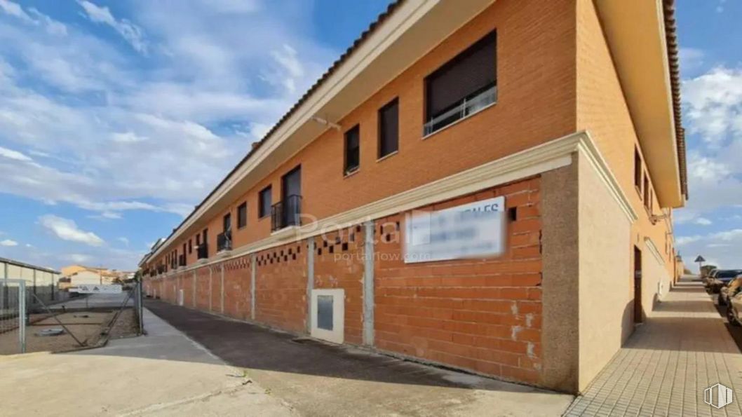 Local en venta en Calle Dulcinea, Recas, Toledo, 45211 con ventana, casa, cielo, propiedad, edificio, nube, ladrillo, madera, albañilería y fachada alrededor