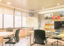 Office for rent at Calle Orense, Tetuán, Madrid, 28020 with chair, table, desk, furniture, interior design, office chair, flooring, ceiling, floor and lighting around