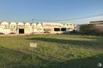 Land for sale & for rent at Carretera Vicálvaro a Coslada, 50, Vicálvaro, Madrid, 28052 with building, lighting, sky, property, ecoregion, plant, window, land lot, house and neighbourhood around