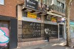 Local en venta en Calle San Cipriano, 20, Vicálvaro, Madrid, 28032 con durante el día, ventana, edificio, infraestructura, arquitectura, barrio, fuente, ciudad, fachada y inmobiliario alrededor