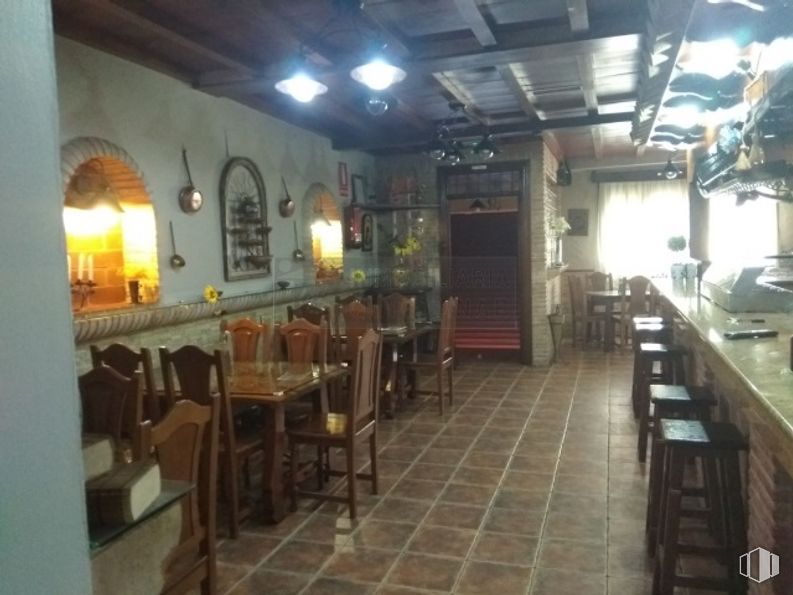 Retail for sale at Centro, Quintanar de la Orden, Toledo, 45800 with kitchen & dining room table, chair, stool, table, property, furniture, wood, interior design, floor and beam around