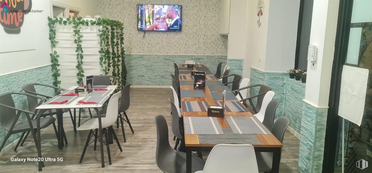 Local en alquiler en Zona El Puerto, Coslada, Madrid, 28820 con silla, mesa de cocina y comedor, mesa, mueble, propiedad, interiorismo, edificio, suelos, suelo y televisión alrededor