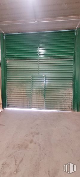 Industrial for sale at Zona industrial, Yuncos, Toledo, 45210 with window blind, building material and wood stain around