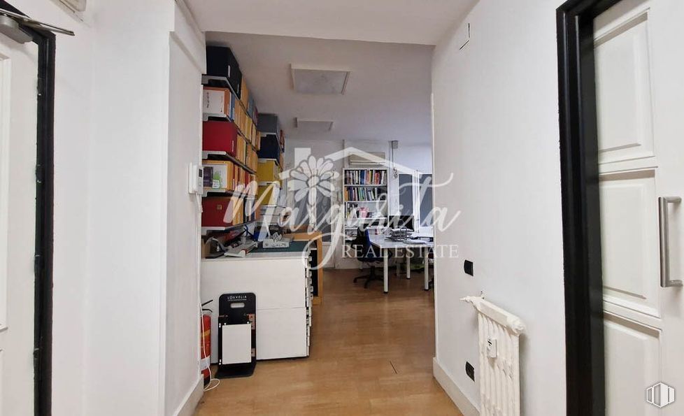 Oficina en venta en Calle Quintana, Moncloa - Aravaca, Madrid, 28008 con ebanistería, edificio, interiorismo, accesorio, madera, suelos, suelo, pared, sala de estar y puerta alrededor