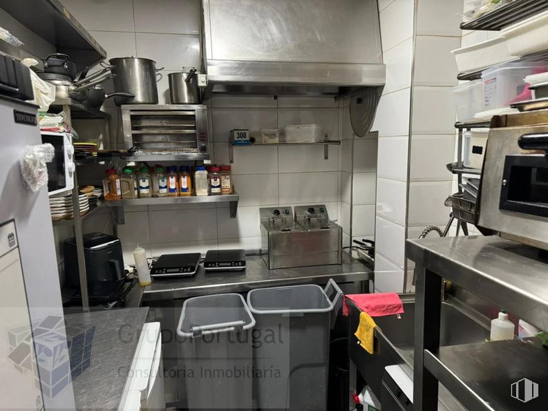 Local en alquiler en Zona Centro, Getafe, Madrid, 28901 con horno microondas, propiedad, aparato de cocina, cocina, interiorismo, cocina, electrodomésticos, electrodoméstico, gas y máquina alrededor