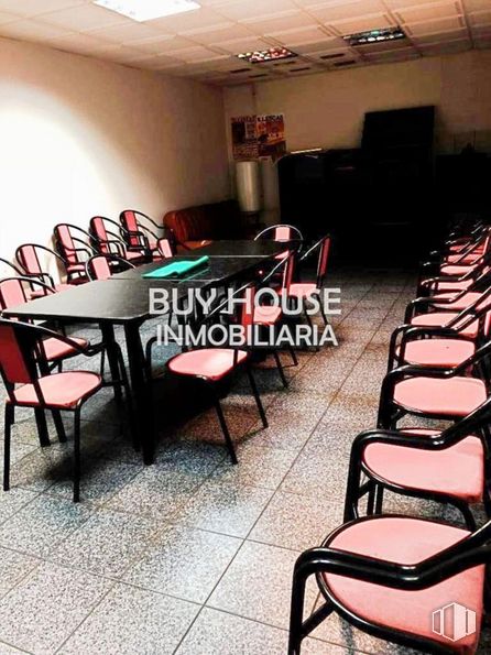 Retail for sale at Avenida Castilla-La Mancha, Illescas, Toledo, 45200 with chair, table, furniture, interior design, building, floor, flooring, hall, wood and ceiling around