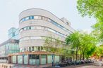 Office for sale at Calle Santa María Magdalena, Chamartín, Madrid, 28016 with building, sky, daytime, property, window, tree, urban design, condominium, wheel and residential area around