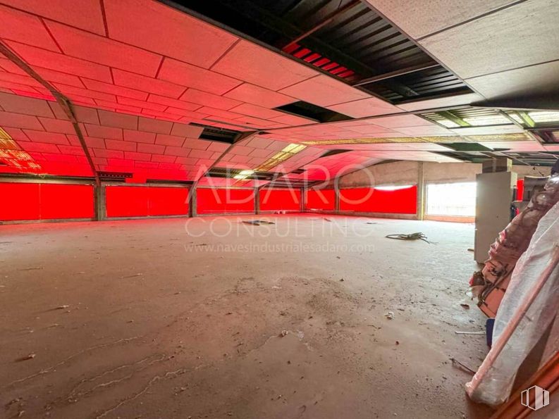 Industrial for sale at Avenida Colada de Pozuelo, Alcorcón, Madrid, 28925 with red, floor, flooring, ceiling, hall, beam and basement around