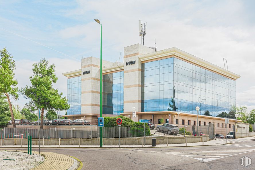 Oficina en alquiler en Edificio Sogepima, Avenida Europa, 21, Alcobendas, Madrid, 28108 con edificio, cielo, nube, propiedad, planta, luz de la calle, casa, árbol, diseño urbano y barrio alrededor