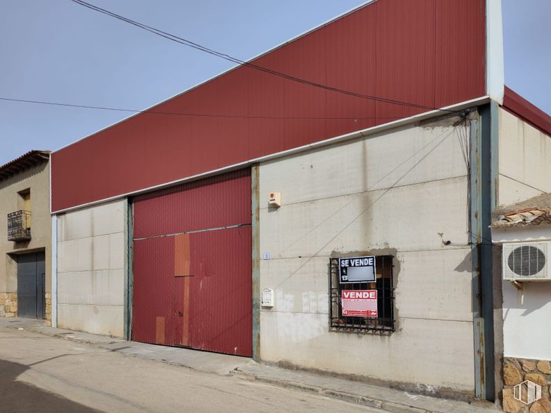 Nave en venta en Calle Cava, Villamayor de Santiago, Cuenca, 16415 con ventana, pared, material compuesto, hormigón, metal, material de construcción, pintura, acero, suministro eléctrico y línea eléctrica aérea alrededor