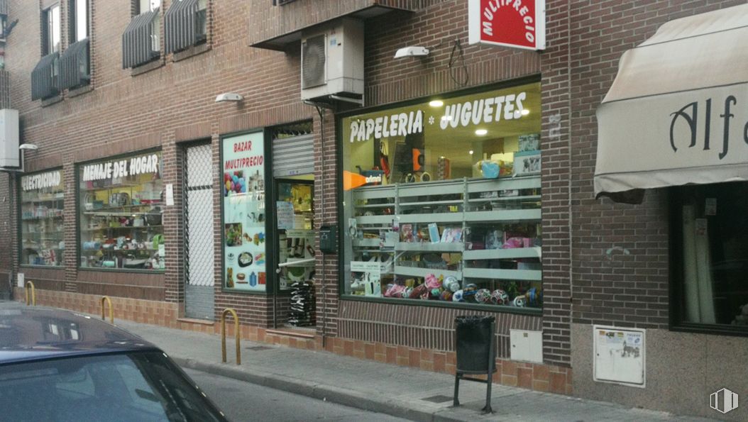 Local en alquiler en Calle Era, 8, Mejorada del Campo, Madrid, 28840 con coche, edificio, planta, venta minorista, fachada, ciudad, ventana, vehículo, acera y tienda de conveniencia alrededor