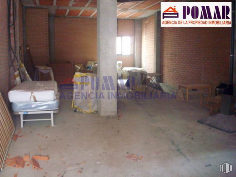 Retail for sale at Paseo Estación, 5, Ávila, 05001 with bed, table, furniture, building, wood, flooring, floor, house, gas and hardwood around