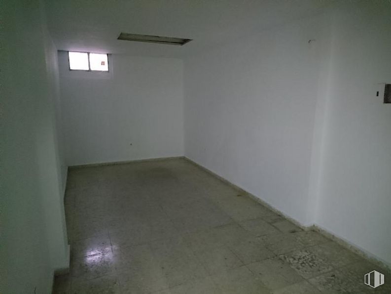 Local en venta en Calle Montecarlo, 1, Móstoles, Madrid, 28936 con ventana, lámpara, accesorio, madera, material compuesto, suelo, techo, madera, tintes y matices y yeso alrededor