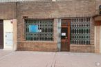 Retail for rent at Paseo Ezequiel González, Segovia, 40002 with door, window, wood, brickwork, brick, fixture, facade, building, building material and home door around