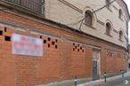 Retail for rent at Plaza Valderas y Pedraza, Los Yébenes, Toledo, 45470 with window, brickwork, brick, building, building material, wood, material property, facade, city and landmark around