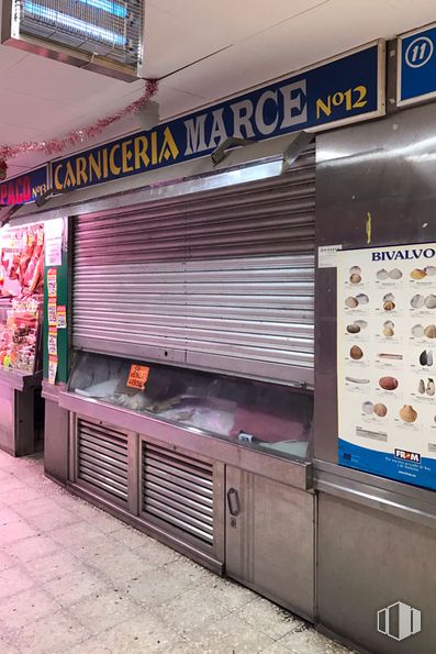 Local en venta en Calle San Antón, 59, Parla, Madrid, 28980 con ebanistería, gas, venta minorista, fachada, fuente, publicidad, máquina, señalización, suelo y logotipo alrededor