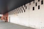 Retail for rent at Calle Labrador, 6, Navalcarnero, Madrid, 28600 with wood, rectangle, floor, flooring, line, wall, art, brick, facade and tints and shades around