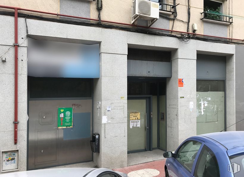 Local en venta en Calle Real, 108, San Sebastián de los Reyes, Madrid, 28700 con coche, luz de estacionamiento automotriz, vehículo terrestre, vehículo, edificio, ventana, vehículo motorizado, iluminación automotriz, barrio y exterior automotriz alrededor