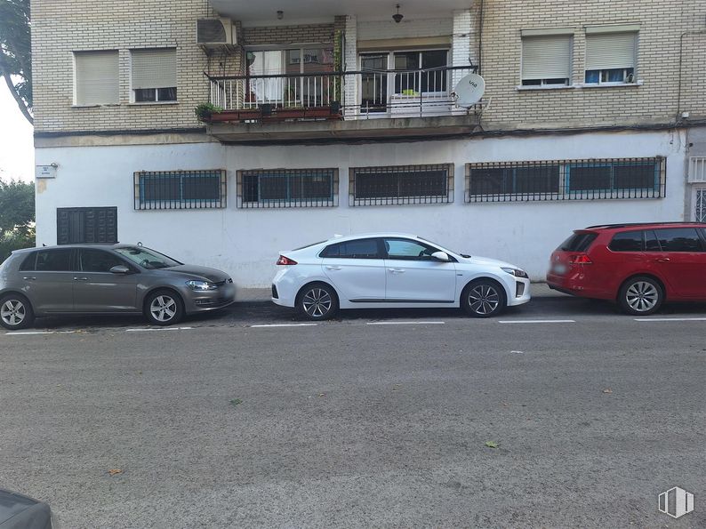 Local en venta en Calle Quiñón, 1, San Martín de la Vega, Madrid, 28330 con coche, ventana, neumático, rueda, vehículo terrestre, vehículo, luz de estacionamiento, edificio, neumático de automoción y iluminación del automóvil alrededor