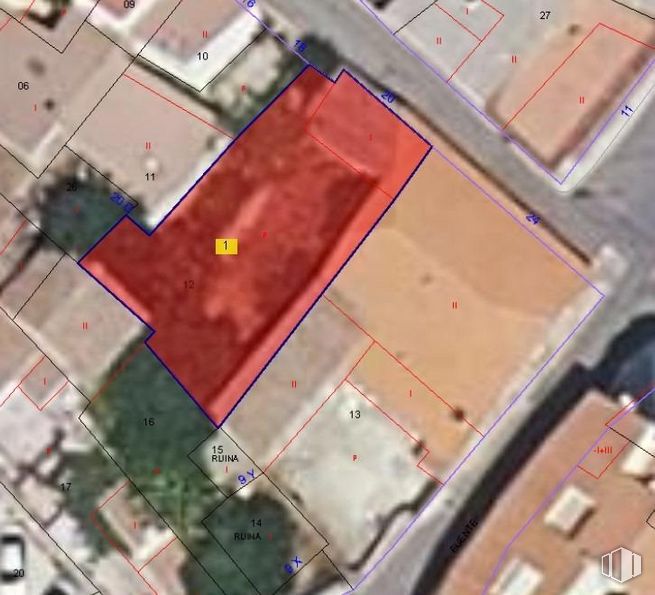 Land for sale at Casco urbano, Pedrezuela, Madrid, 28723 with land lot, rectangle, urban design, grass, flooring, landscape, sport venue, pattern, wood and facade around