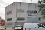 Industrial for sale at Calle Miguel Servet, Fuenlabrada, Madrid, 28946 with van, building, car, window, automotive parking light, land vehicle, sky, cloud, vehicle and tire around