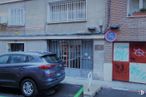 Industrial for sale at Calle Daganzo, Chamartín, Madrid, 28002 with wheel, car, window, land vehicle, vehicle, vehicle registration plate, tire, blue, motor vehicle and automotive lighting around