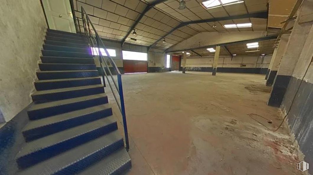 Industrial for sale at Carretera Campo Real, Arganda del Rey, Madrid, 28500 with flooring, floor, ceiling, hall, concrete, daylighting, building material, hardwood, plywood and basement around