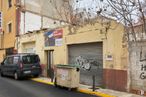 Land for sale at Casco urbano, Tarancón, Cuenca, 16400 with van, land vehicle, tire, vehicle, wheel, car, vehicle registration plate, building, infrastructure and motor vehicle around