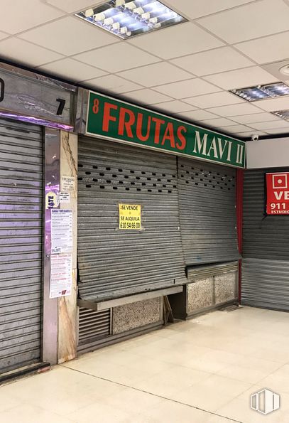 Retail for sale & for rent at Galería comercial Pryconsa, Calle Panadés, 1, Leganés, Madrid, 28915 with fixture, architecture, flooring, composite material, shade, font, ceiling, building material, facade and brick around