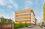 Office for rent at Calle Haya, 4, Carabanchel, Madrid, 28044 with building, sky, cloud, plant, daytime, window, street light, infrastructure, urban design and architecture around