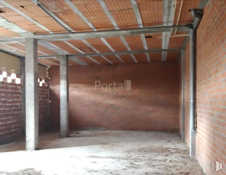 Local en venta en Avenida Castilla La Mancha, Noez, Toledo, 45162 con madera, accesorio, material de construcción, suelos, haz, albañilería, material compuesto, ladrillo, techo y hall alrededor