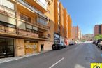 Industrial for sale & for rent at Centro urbano, Cuenca, 16004 with building, car, property, window, infrastructure, sky, road surface, urban design, architecture and asphalt around