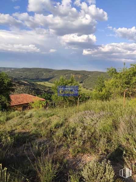 Land for sale at Camino Pililla, Horche, Guadalajara, 19140 with house, cloud, sky, plant, ecoregion, natural landscape, natural environment, land lot, cumulus and grassland around