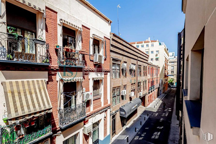 Oficina en venta en Calle Robledillo, 9, Chamberí, Madrid, 28003 con ventana, edificio, cielo, barrio, diseño urbano, fachada, viaje, ciudad, carretera y uso mixto alrededor