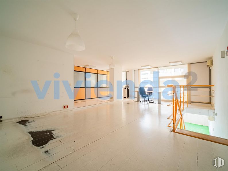 Oficina en venta en Avenida Manoteras, Hortaleza, Madrid, 28050 con lámpara, alumbrado, madera, interiorismo, hall, casa, ventana, suelos, suelo y edificio alrededor