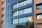 Office for rent at Calle Henri Dunant, 19, Chamartín, Madrid, 28036 with window, building, daytime, property, fixture, azure, sky, blue, rectangle and architecture around