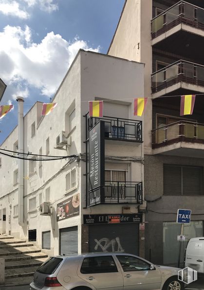 Local en alquiler y venta en Zona centro, Arganda del Rey, Madrid, 28500 con coche, edificio, neumático, rueda, vehículo terrestre, luz de estacionamiento, nube, vehículo, cielo y ventana alrededor