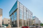 Office for rent at Calle Foronda, 6, Fuencarral - El Pardo, Madrid, 28034 with car, building, wheel, tire, sky, vehicle, urban design, tower block, condominium and parking around