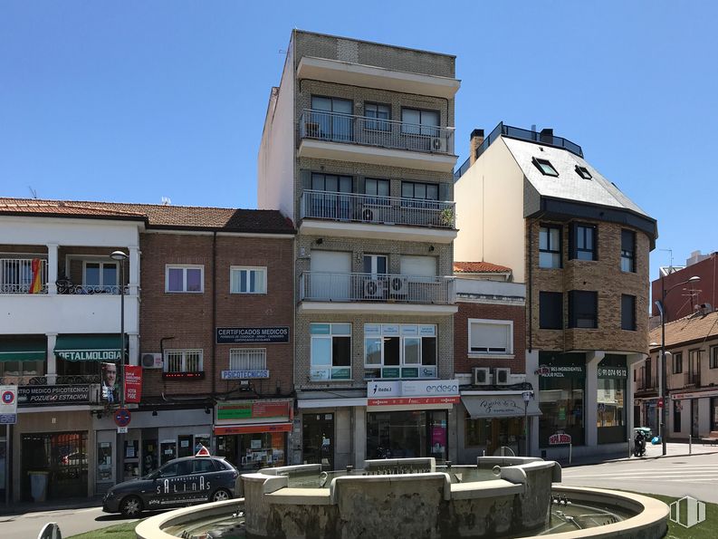 Oficina en alquiler en Plaza Gobernador, 2, Pozuelo de Alarcón, Madrid, 28224 con edificio, cielo, ventana, diseño urbano, condominio, propiedad material, barrio residencial, bienes raíces, fachada y ciudad alrededor