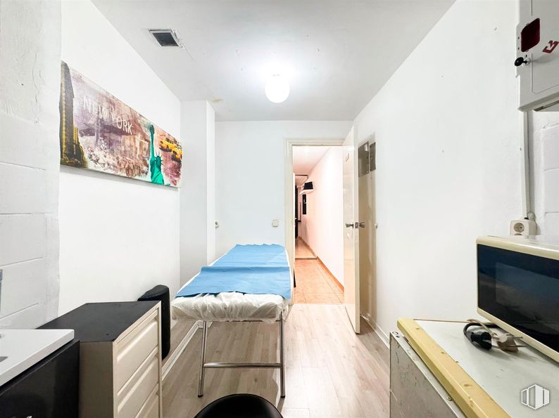 Local en venta en Calle Ponzano, 72, Chamberí, Madrid, 28003 con televisión, cama, lámpara, electrodoméstico, propiedad, edificio, interiorismo, confort, suelo y suelos alrededor