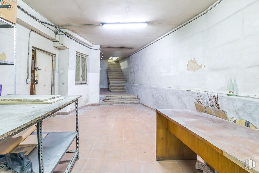 Local en venta en Calle Marqués de Urquijo, Moncloa - Aravaca, Madrid, 28008 con ventana, puerta, propiedad, interiorismo, suelos, suelo, línea, pared, madera y gas alrededor